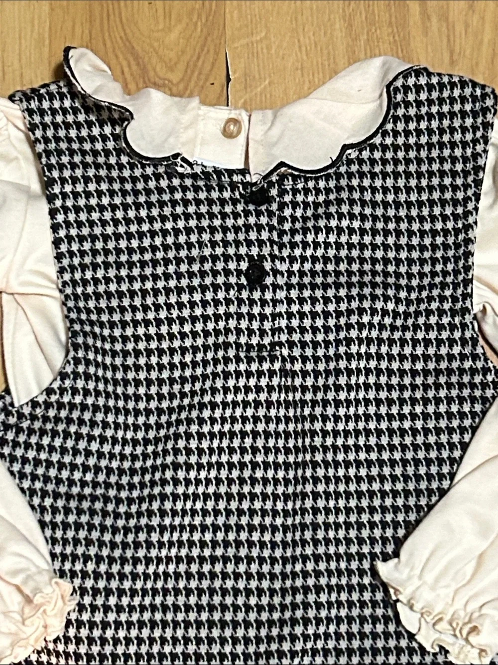 Nicole Miller Girls Black and Cream Houndstooth Dress Size 3T New Condition